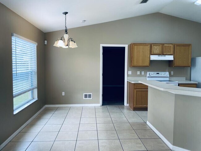 Building Photo - 48 Pitt Ln