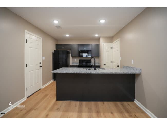 Building Photo - 3422 Quail Ridge Rd