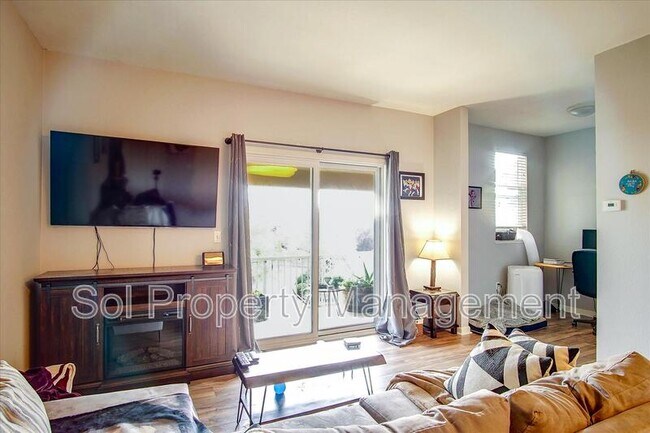 Foto del edificio - 237 Pacifica Blvd