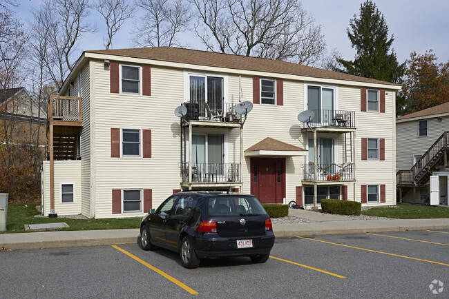 Building Photo - Countryside Terrace