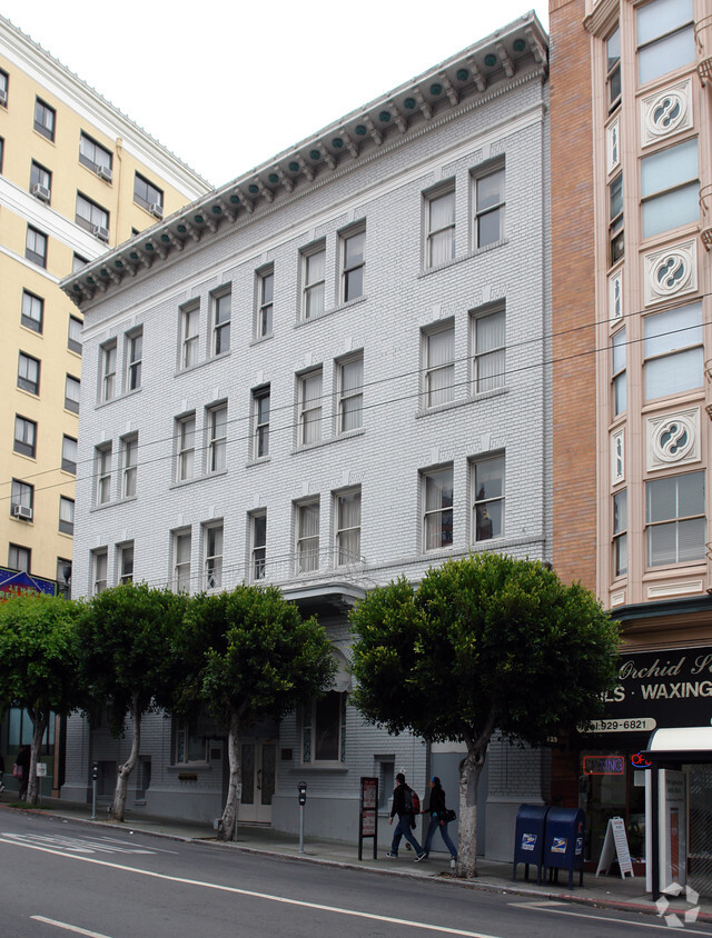 Building Photo - Bret Harte Apartments