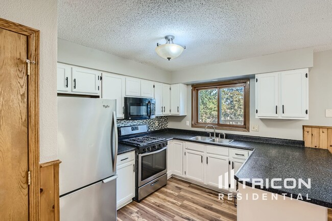Building Photo - 3120 Teal Ct