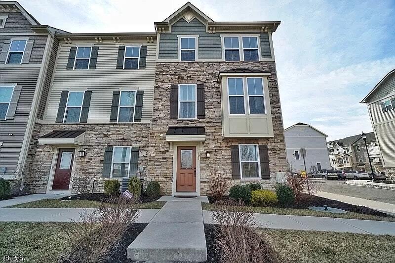Primary Photo - 101 Bayside Court, Unit 101