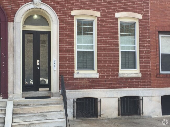 Building Photo - 721 Corinthian Ave