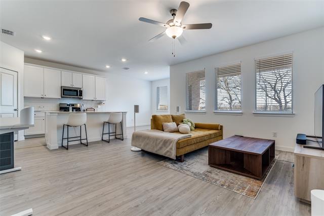 Foto del edificio - 3609 Grace Ln