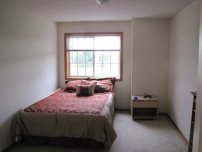 Foto del edificio - Very spacious *3Bed*2.5Bath Town Home in C...