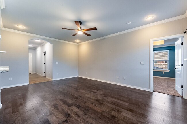 Building Photo - Centerton Charm: 3-Bedroom, 2-Bathroom Rental Oasis