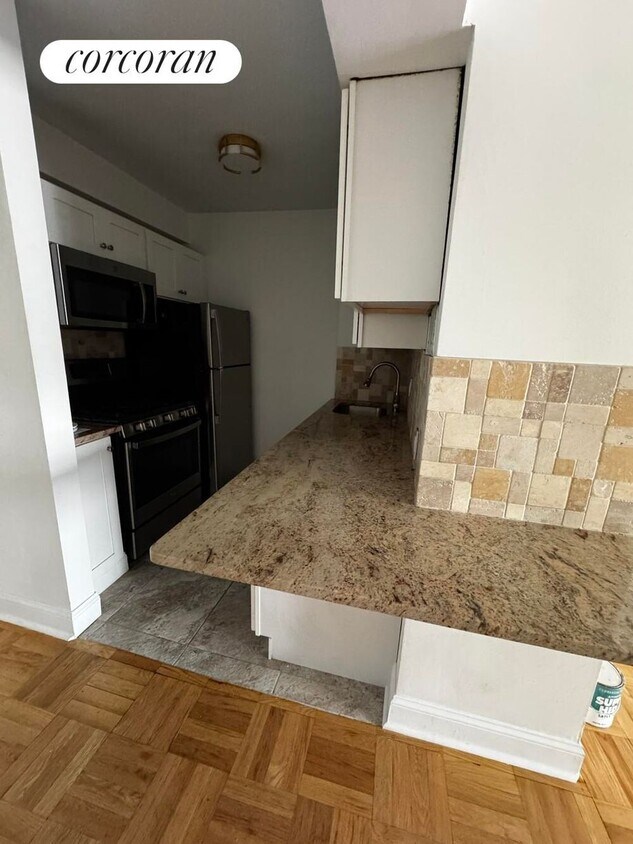 Foto principal - 345 E 56th St