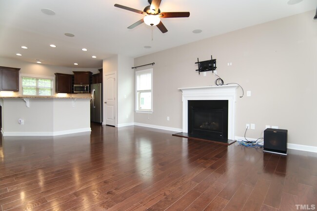 Building Photo - 517 Minerva Dale Dr