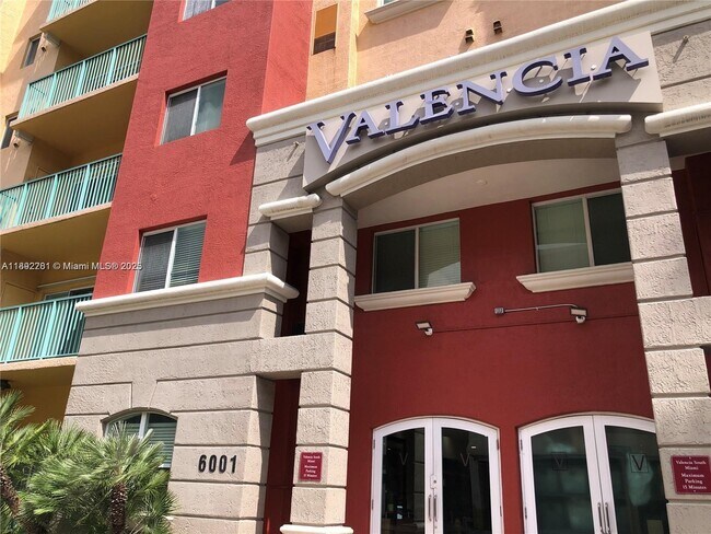 Foto del edificio - 6001 SW 70th St