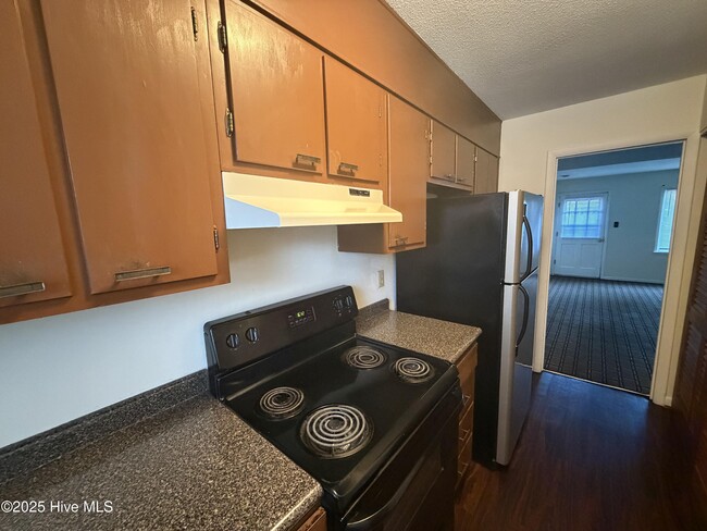 Building Photo - 133 Stratton Pl