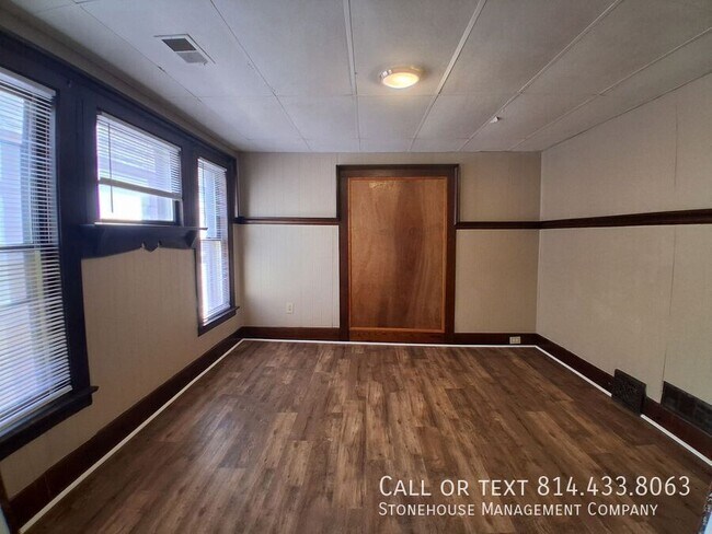 Foto del edificio - 620 E 6th St