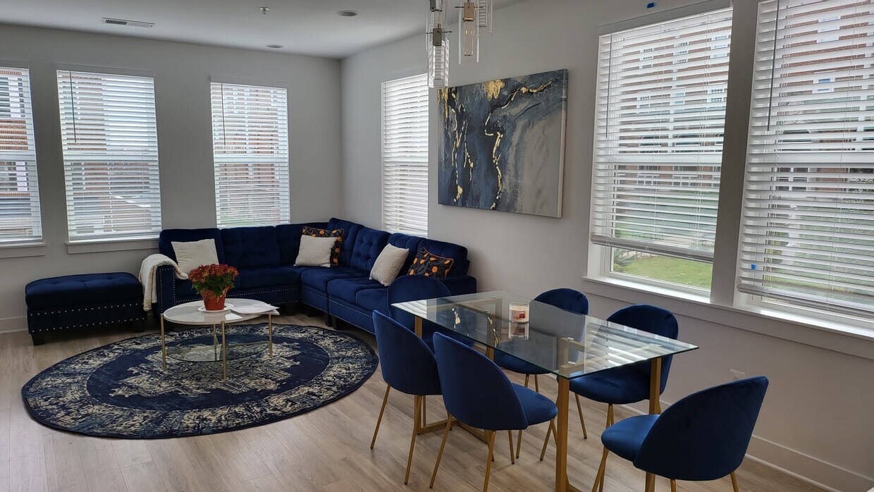 Foto principal - 1215 Wynton Pl NE