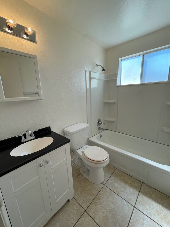 Building Photo - Woodside Drive Apartment In Carson City