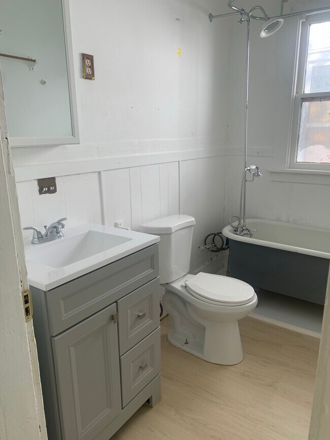 Foto del edificio - 117 Garner Ave