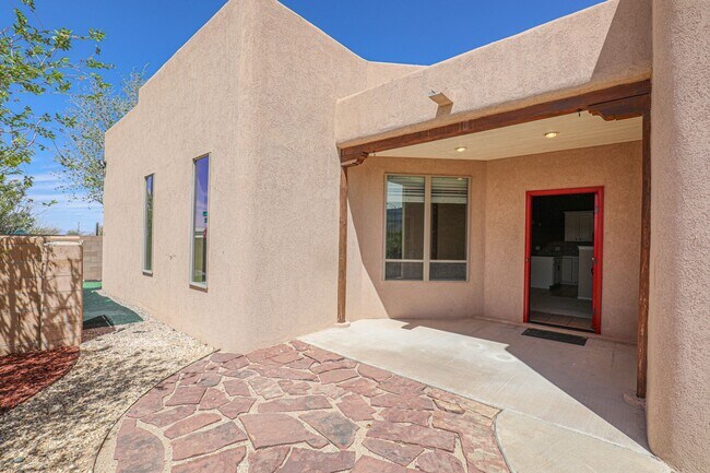 Foto del edificio - 3 Bedroom 2 Bath Home
