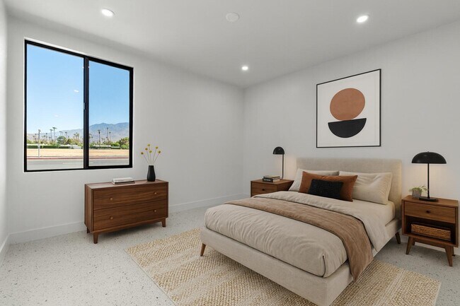 Foto del edificio - 1400 E Palm Canyon Dr