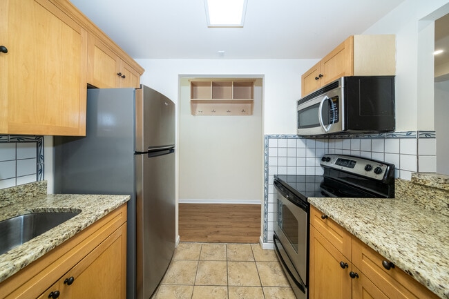 Photo - 123 Mamaroneck Ave Apartment