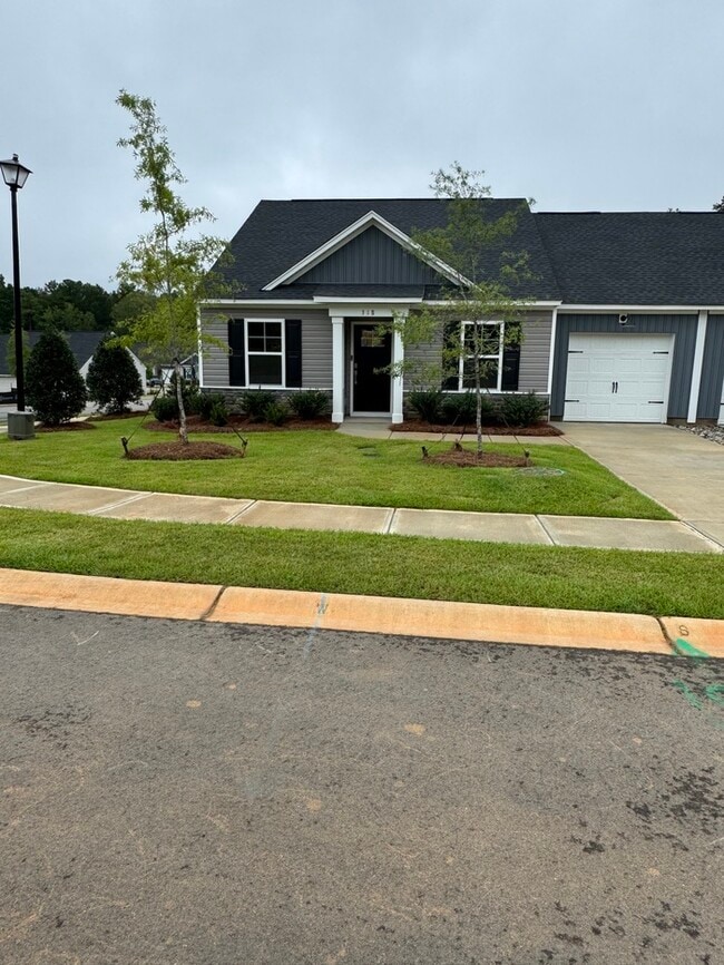 Building Photo - 318 Ryegrass Way