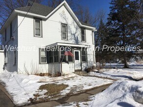 Building Photo - 209 W Warren St