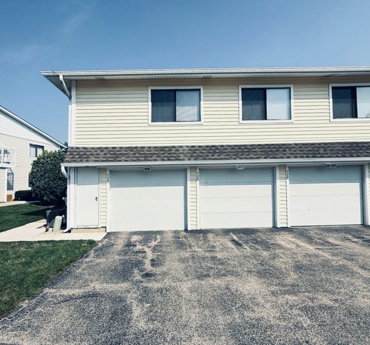 Foto principal - 724 Whitesail Dr