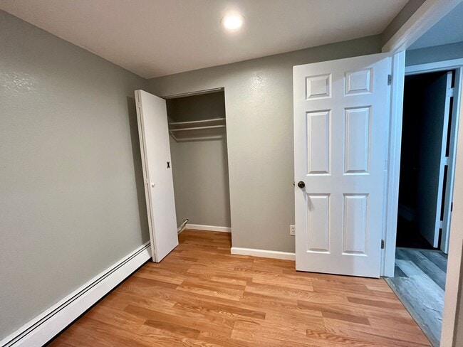 Building Photo - Harriet