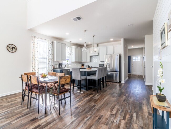 Foto del edificio - Year round - Furnished Townhome - Frankford