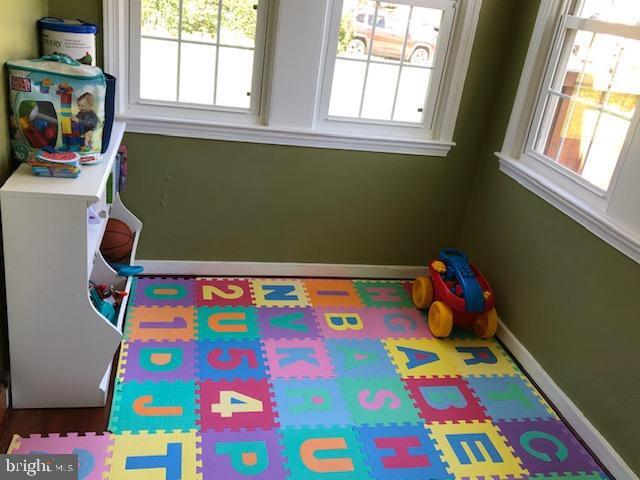 Foto del edificio - 5734 Washington Blvd