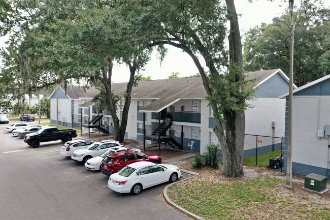 Building Photo - Willow Apartments