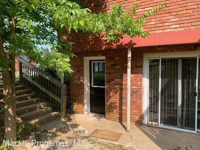 Building Photo - 1 br, 1 bath House - 777 North Smith Road ...