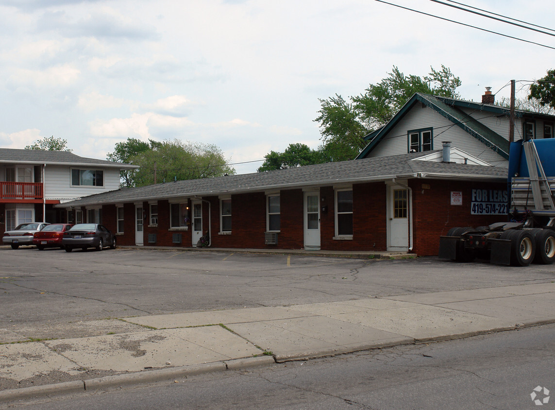 Foto del edificio - 4836 Douglas Rd