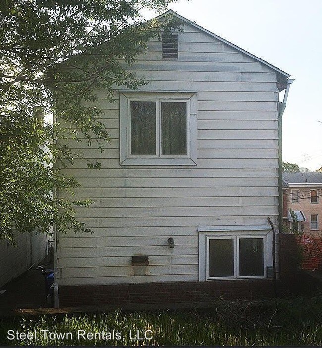 Building Photo - 3 br, 1 bath House - 4612 Carlton