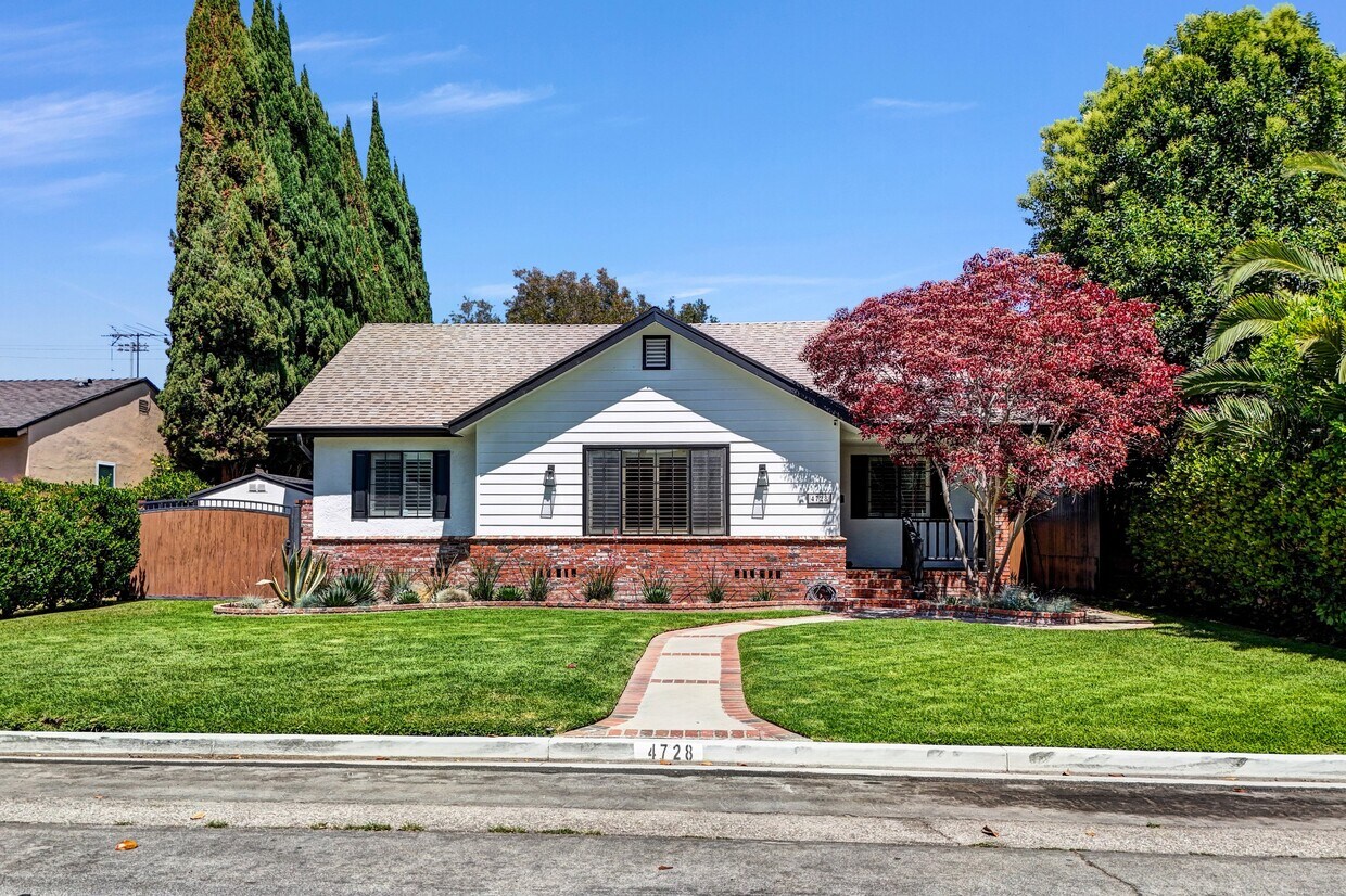 Foto principal - 4728 Sunfield Ave