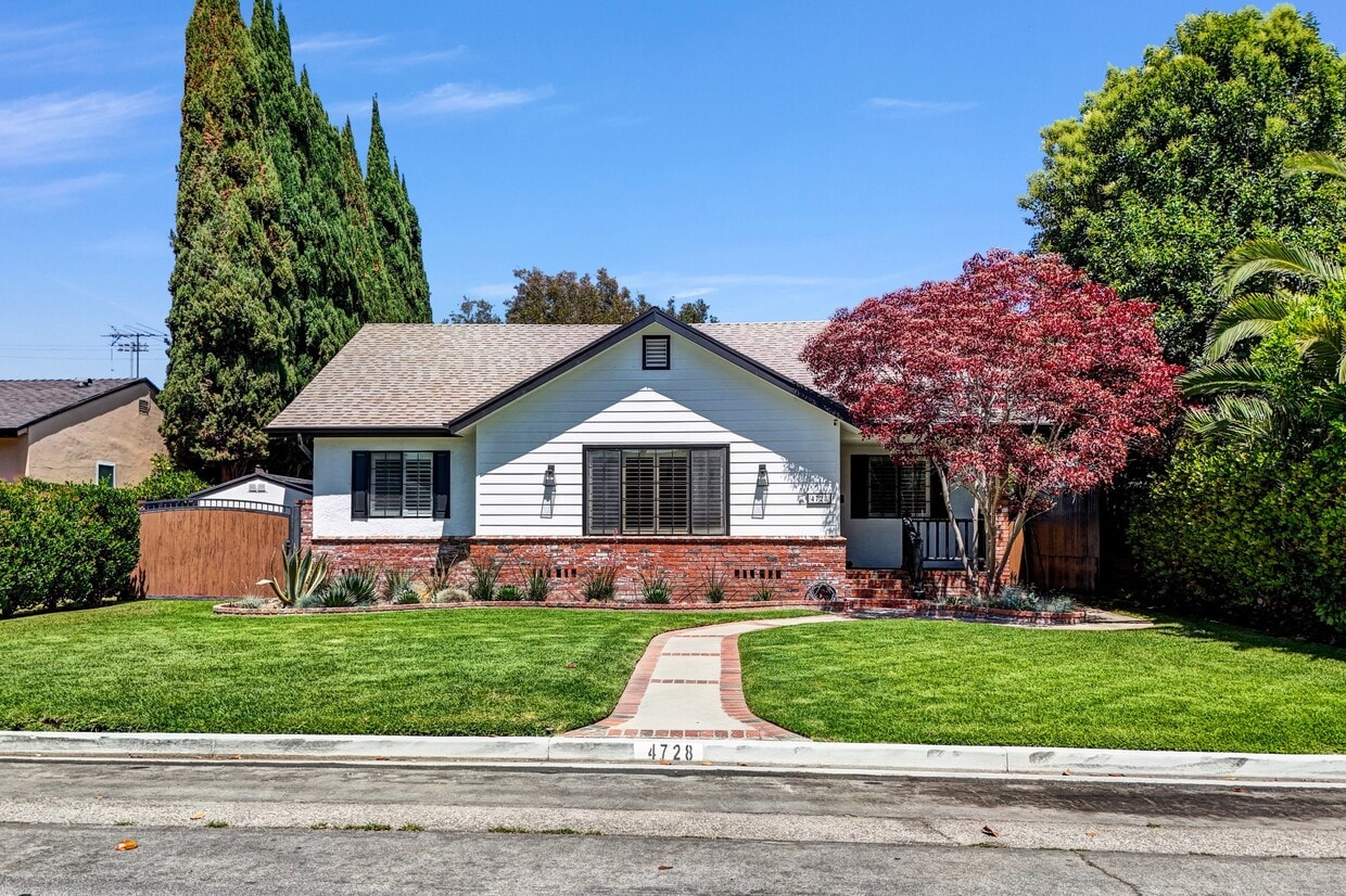 Primary Photo - 4728 Sunfield Ave