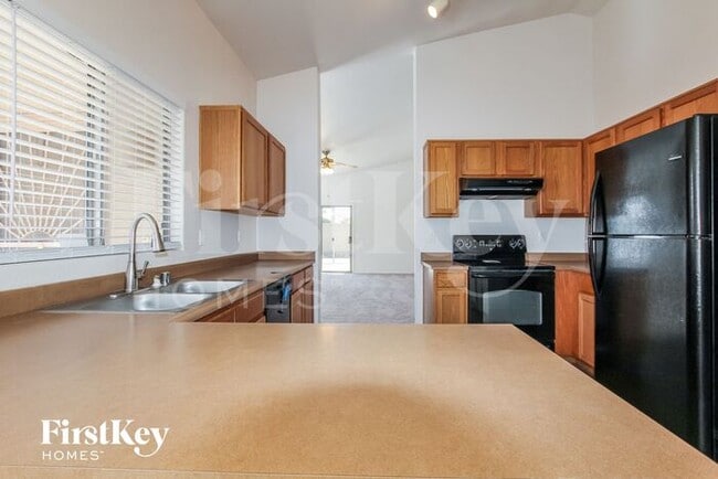 Building Photo - 17750 N White Horse Trail