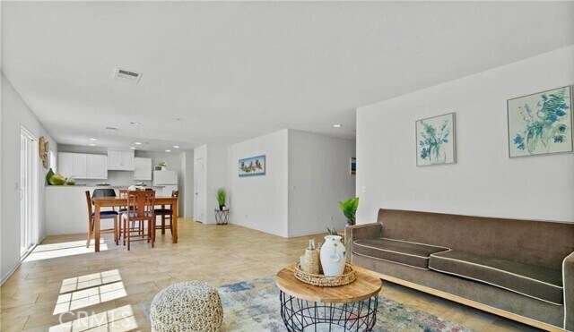 Foto del edificio - 612 Bailey Ln N