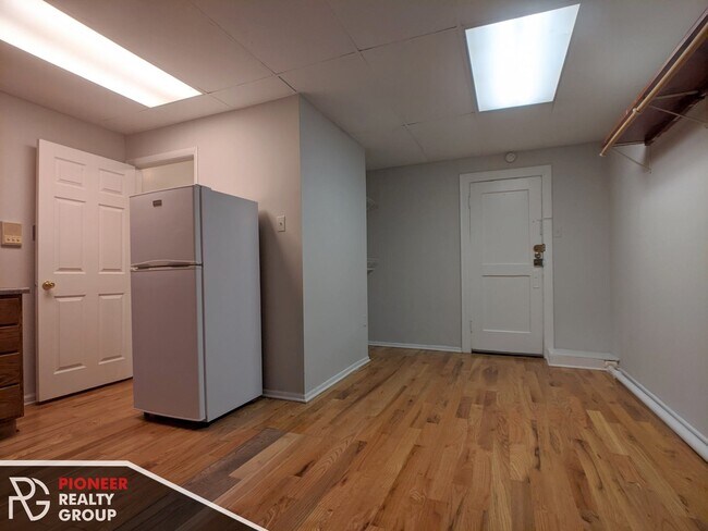 Foto del edificio - 4635 N Paulina St