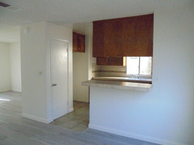 Foto del edificio - 906 S 1st St