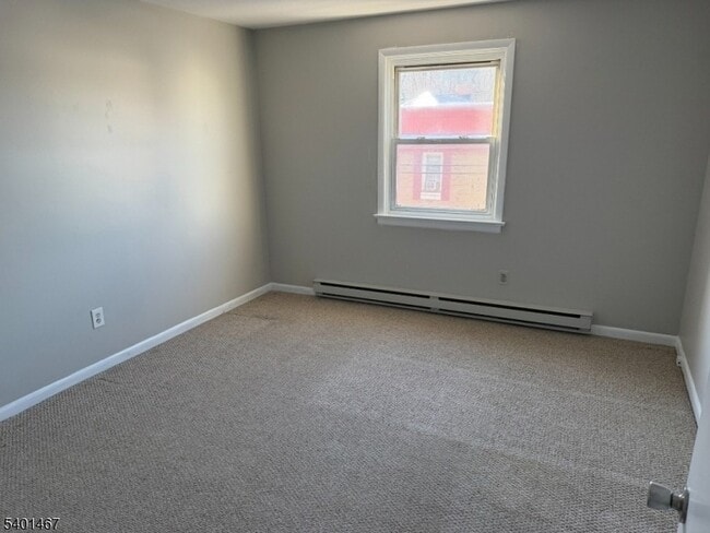 Building Photo - 57 Main St