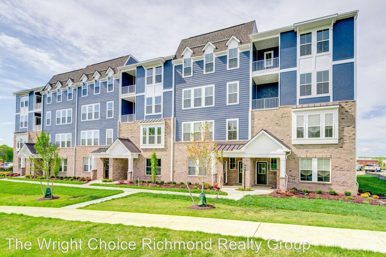 4 br, 3 bath House 14507 Hancock Towns D... House Rental in