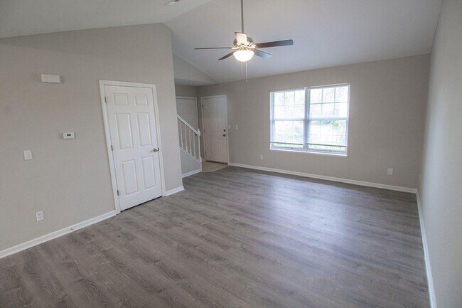 Foto del edificio - 1306 Godas Cir