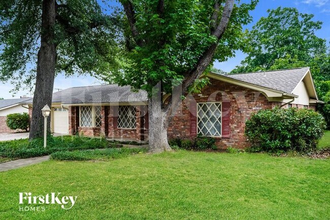 Foto del edificio - 1424 Wreyhill Dr