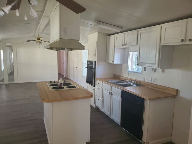 Foto del edificio - 2 Bedroom Located in Bullhead City