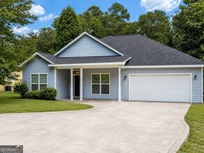 Building Photo - 448 Deals Cir N