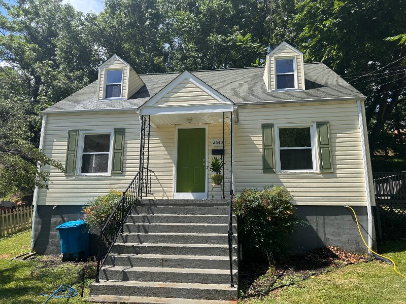 Foto principal - 2643 Lansing Dr SW