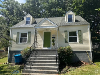 Building Photo - 2643 Lansing Dr SW