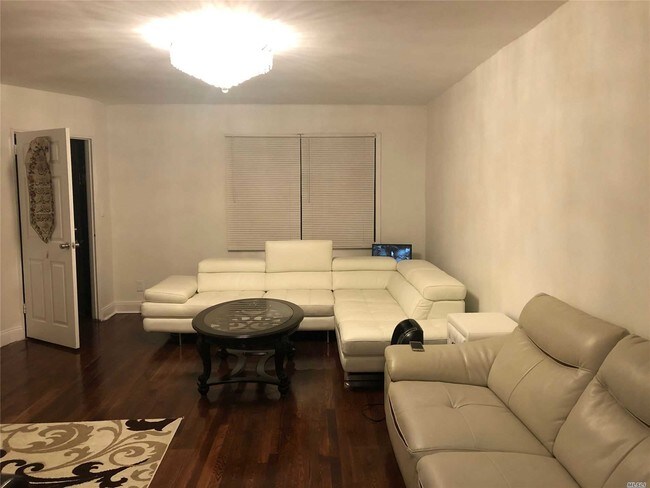Foto del edificio - 153-37-153-78 78th Ave