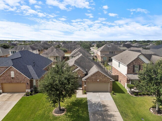 Foto del edificio - 9306 Atwood Ridge Ln