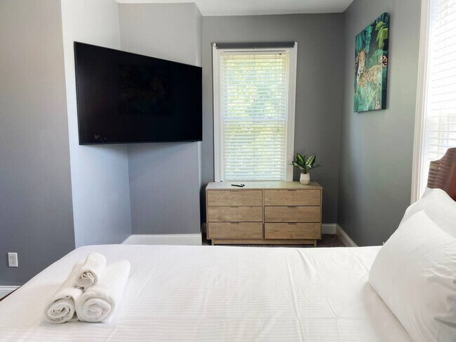 Foto del edificio - 1824 Highland Ave