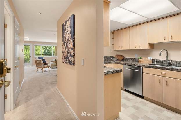 Building Photo - 9320 NE Juanita Dr